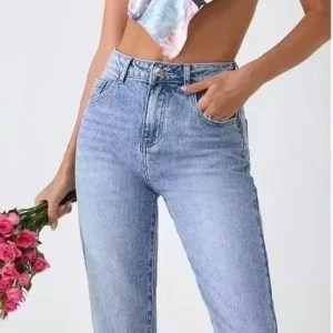 Vaquero recto tiro alto