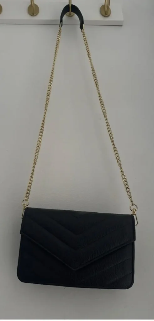 Bolso de piel azul marino
