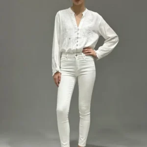 Blusa blanca romántico