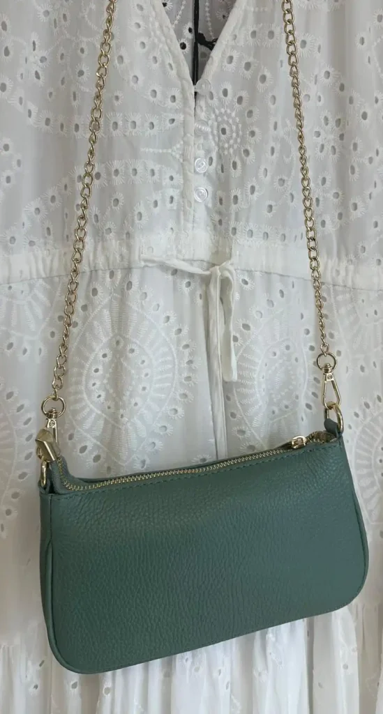 Bolso verde de piel